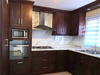 Casa amueblada en renta en Campogrande Residencial, acceso controlado, alberca en area comun.
