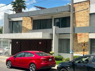 RESIDENCIA EN RENTA  PARA ACAEMIA U OFICINAS EN LA PAZ - PUEBLA $45,000.00