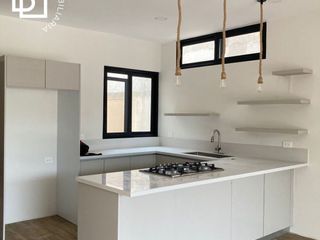 Casa en renta con alberca al norte de Mérida y amenidades