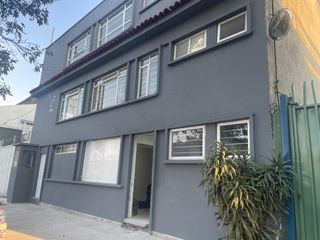 Edificion Remodelado Adecuado Oficinas o Distribuidora en Renta