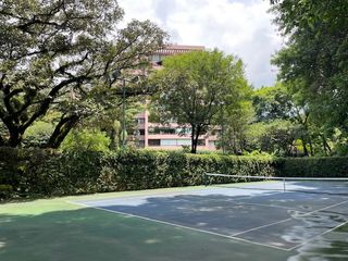 CUERNAVACA FRACC. RANCHO CORTES RENTO DEPARTAMENTO EN PARADISIACO LUGAR, ENORMES JARDINES, CANCHA TENIS, ELEVADOR