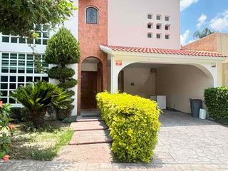 Se Renta Casa