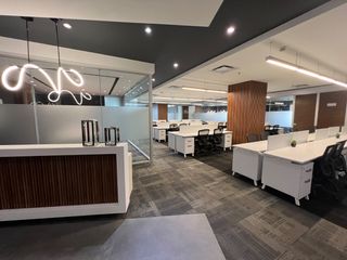 Oficina en San Pedro - Todo incluido
