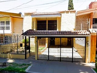 Casa en Bosques de La Victoria, Guadalajara