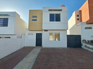 Bonita Residencia en renta en Puerta del Mar