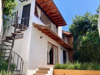 CASA EN RENTA EN LA ZONA DE LOTO AZUL CERCA DE LA ESCUELA VALLE DE BRAVO