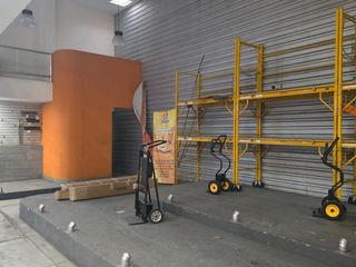 Local Comercial en esquina con estacionamiento sobre Av. Miguel Alemán Veracruz, Ver