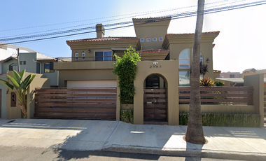 Casa en venta en Playas de Tijuana. Gran oportunidad!!