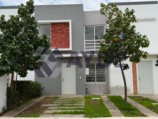 CASA EN RENTA EN PARQUES TESISTÁN, COTO PASEO AGUA AZUL INT. 53