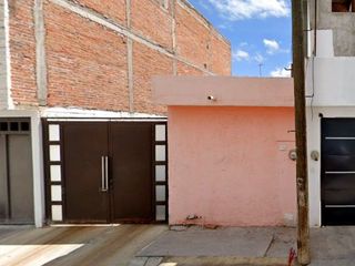 BONITA CASA EN COLONIA LAS INDUSTRIAS EN SAN LUIS POTOSI