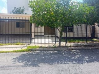 Casa en venta en Quintas del Sol Chihuahua cerca de avenidas principales – 3 recámaras con potencial de remodelación