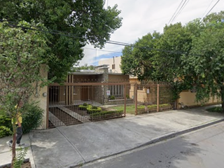 Casa de recuperación bancaria a la venta en Río Sena, Roma, Distrito Tec, Monterrey, Nuevo León.