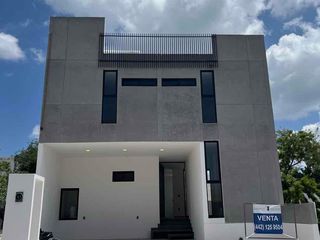 ZARU EN LA ZONA VANGUARDISTA DEL LIBRAMIENTO FRAY JUNIPERO SERRA, CASA NUEVA EN VENTA  3 RECÁMARAS CON BAÑO TV ROOM ESTUDIO ROOF GARDEN AMENIDADES