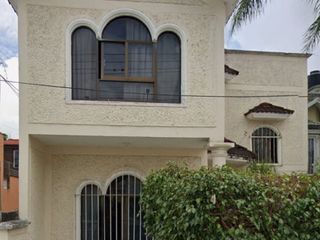 CASA  EN VENTA, C. TUXTLA GUTIERREZ MUN. XALAPA ENRIQUE CP 91067 VERACRUZ