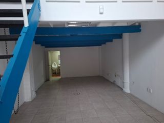 LOCAL EN EVENIDA