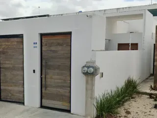 CASA EN REMATE BANCARIO EN TABLAJE 52540 Col. Dzityá, Mérida, Yucatán, C.P. 97302.
