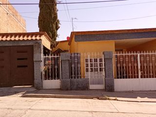 CASA EN VENTA LAS CUMBRES