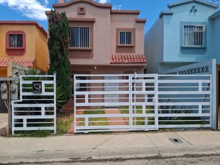 Bonita Casa en Renta en Villas del Rey II