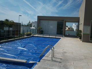 SANTA FE JURIQUILLA CASA AMUEBLADA 2 RECÁMARAS,  ESTUDIO QUE PUEDE SER 3a RECÁMARA, CTO. DE SERVICIO JARDIN AMENITIES