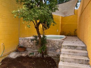 CASA AMUEBLADA CON 3 RECÁMARAS Y PANELES SOLARES, CENTRO MÉRIDA