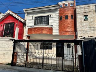 Casa en renta en condominio, Zona Valdepeñas, Zapopan