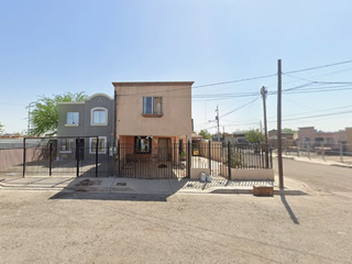 Casa en C. Izara 2705, 21355 Mexicali, B.C., México