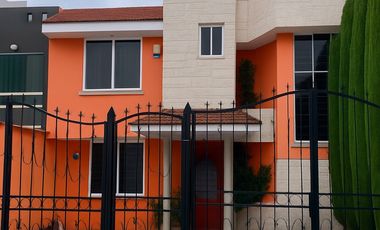 Renta de Casa en renta en privada, Ideal para parejas, El Portezuelo, Pachuca, Sin Aval, disponibilidad inmediata.