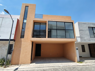 CASA EN VENTA CON 3 HABITACIONES EN MAZANANILLA RESIDENCIAL, CUAUTLANCINGO.