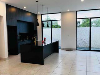 Casa sin muebles para estrenar, Recámara en planta baja. Zirándaro Clib de golf