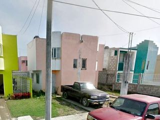 Villa Hermosa 151, Villas de San Clemente, 92735 Álamo, Ver