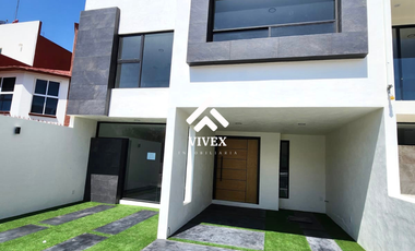 VENTA DE CASA EN ARBOLEDAS DE SAN JAVIER