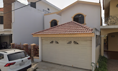 🏡 Casa en venta – Col. Colinas de Universidad, Tampico, Tamaulipas