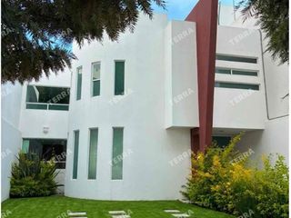 CASA EN RENTA LOMAS DE ANGELÓPOLIS 2. Muy cerca a Sonata