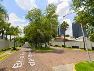 EXCELENTE OPORTUNIDAD DE INVERSION EN Lomas Del Bosque, Zapopan, Jalisco