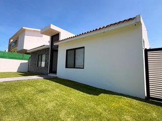 RESIDENCIA EN UN NIVEL EN LOMAS DE COCOYOC