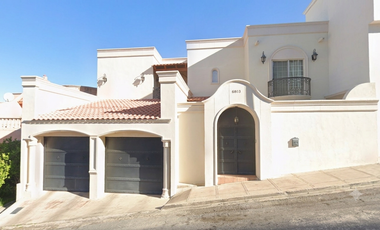 VENTA DE CASA EN LOMAS ALTAS