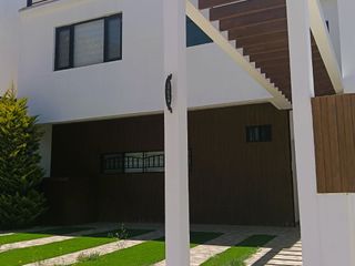 Amplia Casa Amueblada en Renta - Fracc. Quetzal