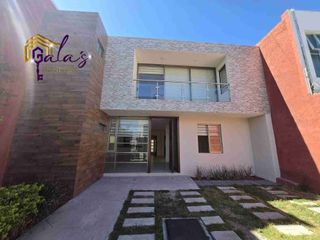 AMPLIA,  4 HABITACIONES,  A ESTRENAR!!