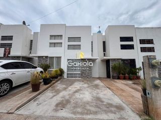 Se RENTA casa con o sin muebles, ubicada en Fracc. Zona Dorada