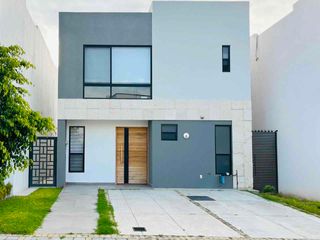 RENTA CASA LOMAS ÁNGELÓPOLIS Cascatta / $14,500 / 3 recámaras / cerca centro comercial