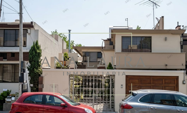 Oportunidad Inmobiliaria: Casa Adjudicada en Barrio Las Arboledas, Puebla