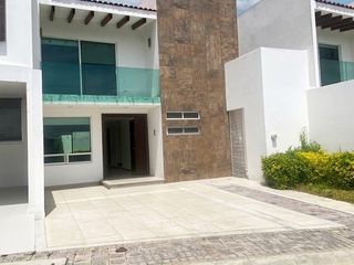 CASA EN RENTA EN PARQUE SAN JOSÉ LOMAS DE ANGELOPOLIS 2.