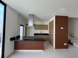 CASA EN VENTA TESISTAN ZAPOPAN