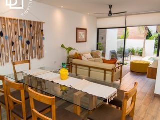 Villa en renta de 2 pisos con alberca dentro de la Ciudad