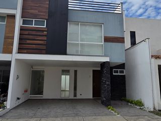 CASA EN RENTA FRACCIONAMIENTO BOSQUE SAN DIEGO SAN PEDRO CHOLULA