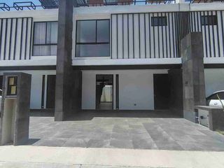 Casa en Renta en Terita Sur, Zona La Radial, Tlaxcalancingo, periférico.