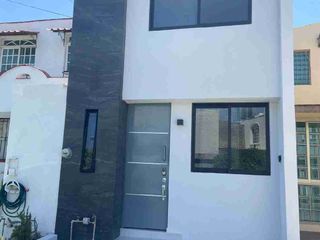 ¡Casa totalmente amueblada de 3 habitaciones!