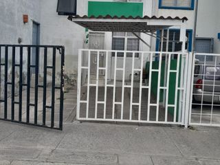 VENTA CASA HABITACION JARDINES DE SAN JOSE ISLA RAZA