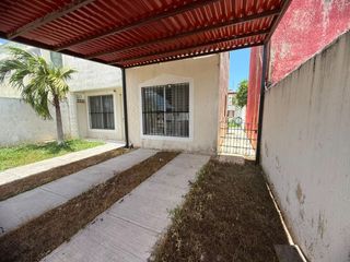 Renta de casa en francisco de montejo 2 habitaciones , con amplia terraza .