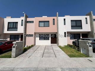 Casa en renta con 3 Hab, 3 Baños en Altos del Marques, Queretaro, Mexico.